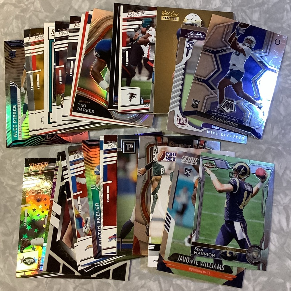 2022 & 2023 Assorted Football Cards (100) Prestige Absolute Donruss Sage Panini